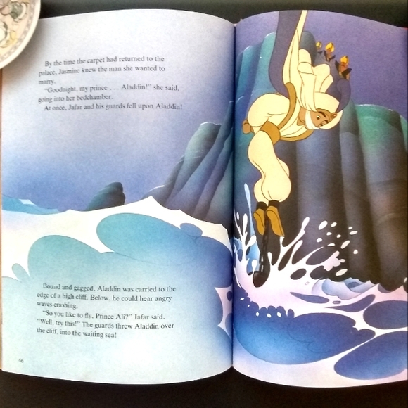 1992 Vintage Walt Disneys Classic Aladdin Book - Picture 6 of 9